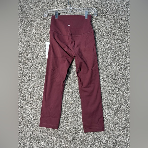 NWT High Waisted Athletic Cropped Yoga Leggings Size XS - Picture 5 of 6